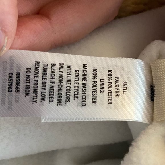 NWT Nordstrom + Tucker Tate Baby Bear Hat and Mittens Set Beige Semolina Furry - Picture 10 of 12